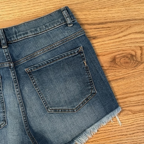 Express Shortie High rise stretch size 4 - Picture 4 of 8